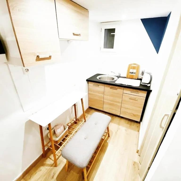 شقة Velestinou Private Maisonette أثينا المظهر الخارجي الصورة